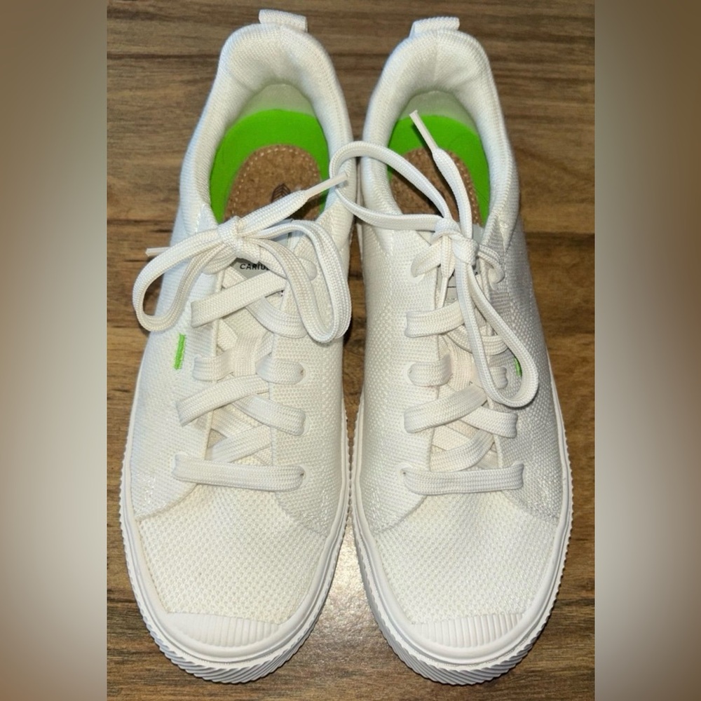 Cariuma® Women's 7 M OCA™ Low Off-White Canvas Shoe